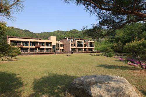 Bongpyeong House | Hugel Heim Pension