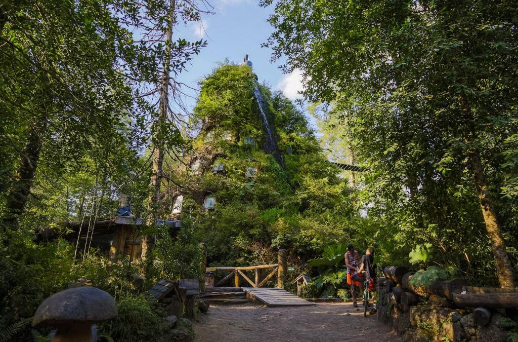 Neltume Cabin | Huilo Huilo Montaña Mágica