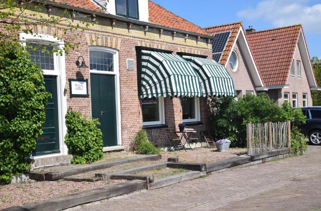 Munnekeburen Bed & Breakfast | Huisje onder de Linden