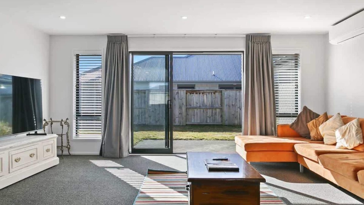 Rangatira Park House | Huka Falls Getaway Su