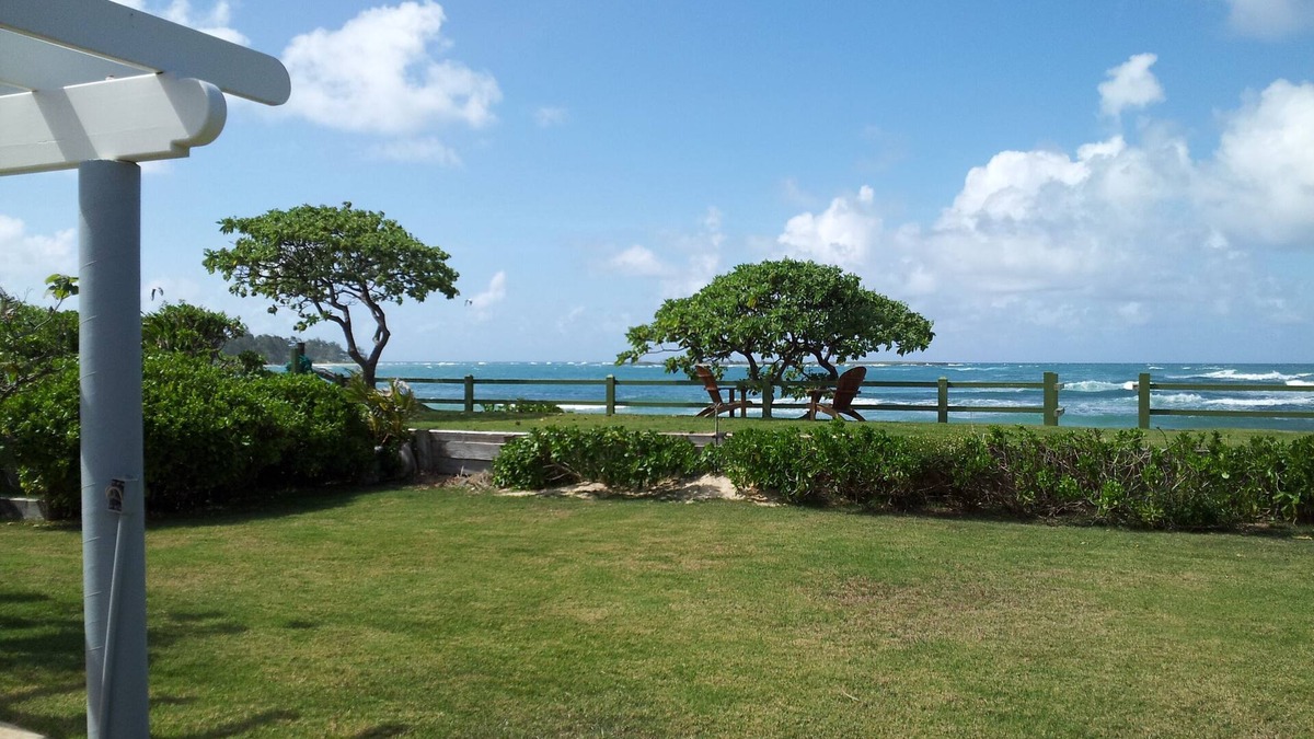 Laie House | HUKILAU BEACH HOUSE Contact me for Available dates