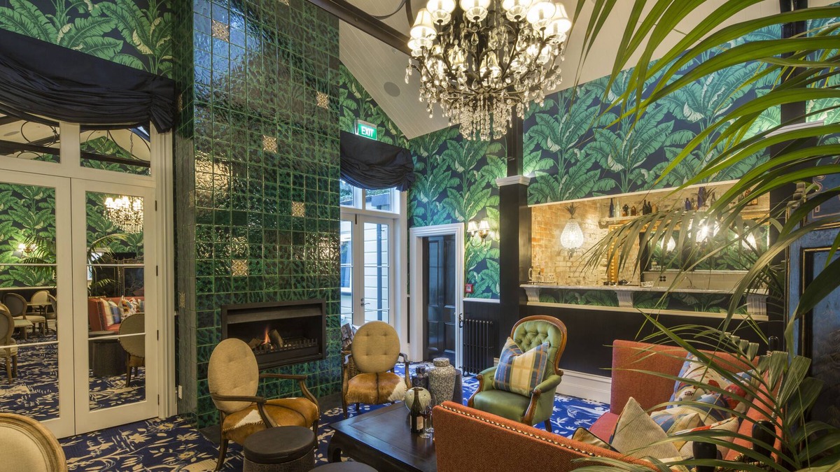 Queenstown City Centre Cabin | Hulbert House