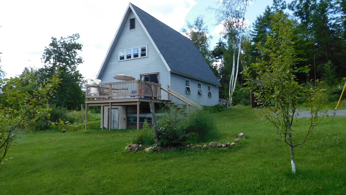 Clemons House | Huletts Landing, NY in Southern Adirondacks near Lake George & Lake Champlain