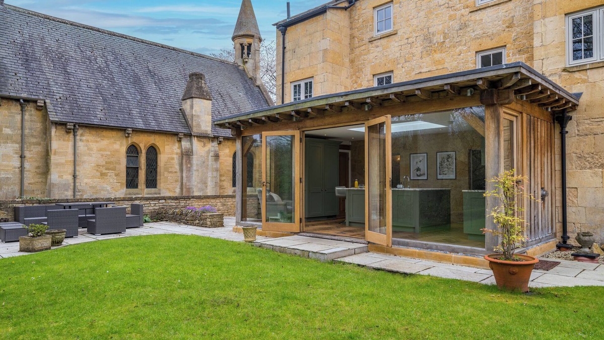 Chipping Campden House | HULLS HOUSE, family friendly, with open fire in Chipping Campden