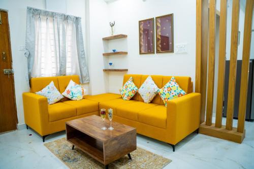 Manikonda Apartment | Huma Grand - Cozy lake view stay in the city