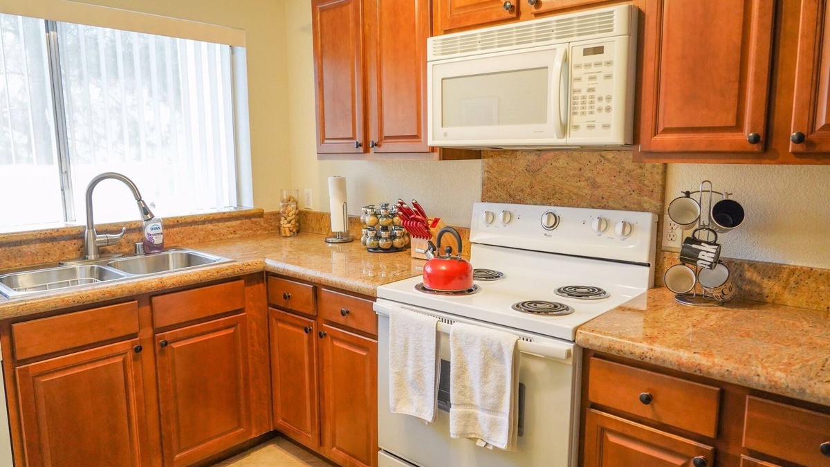 Chinatown Condo | Humble apartment in China Town