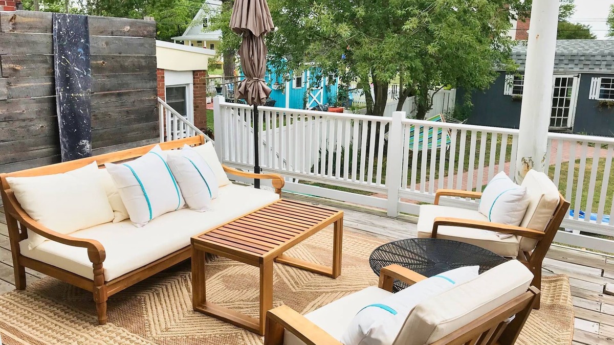 Cape Charles House | Hummingbird Cottage - Chesapeake Properties