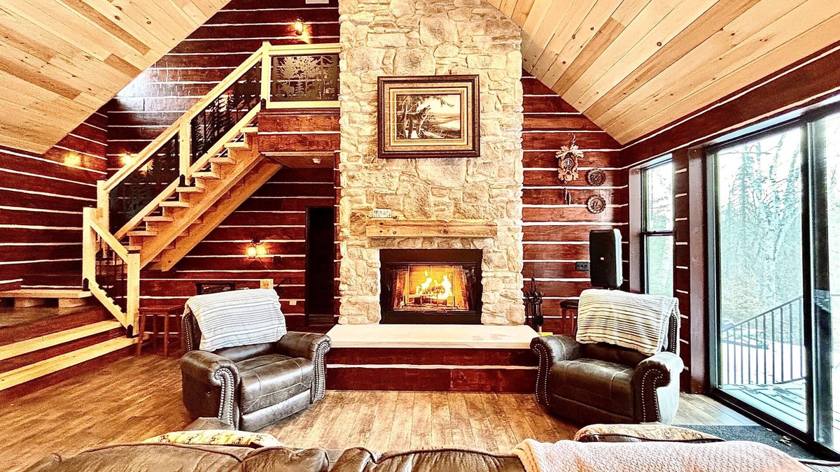 Republic Cabin | HundredAkre Wood Cabin~2 King beds~River View~Sauna