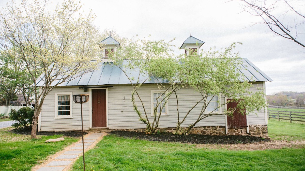 Blue Ridge House | Hunt Box on 1700's Horse Farm/Wedding Venue