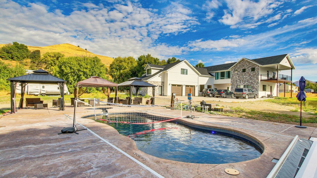 Preston Apartment | Hunt & Fish! ‘Sugar Creek Apartment’ on Cub River