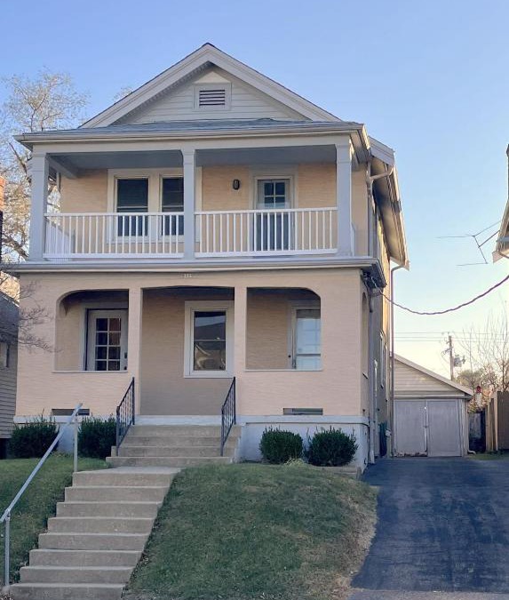 Norwood House | Hunter #1, Private One Bed near Xavier & Downtown