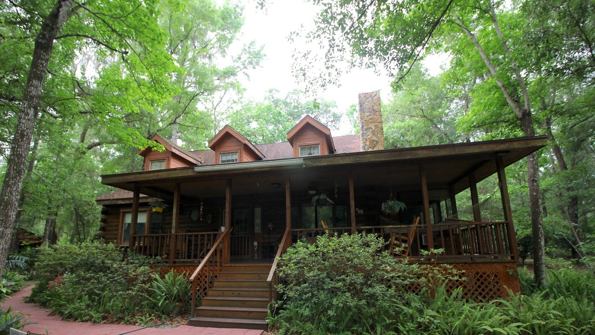 Brooksville Cabin | Hunter Log Cabin