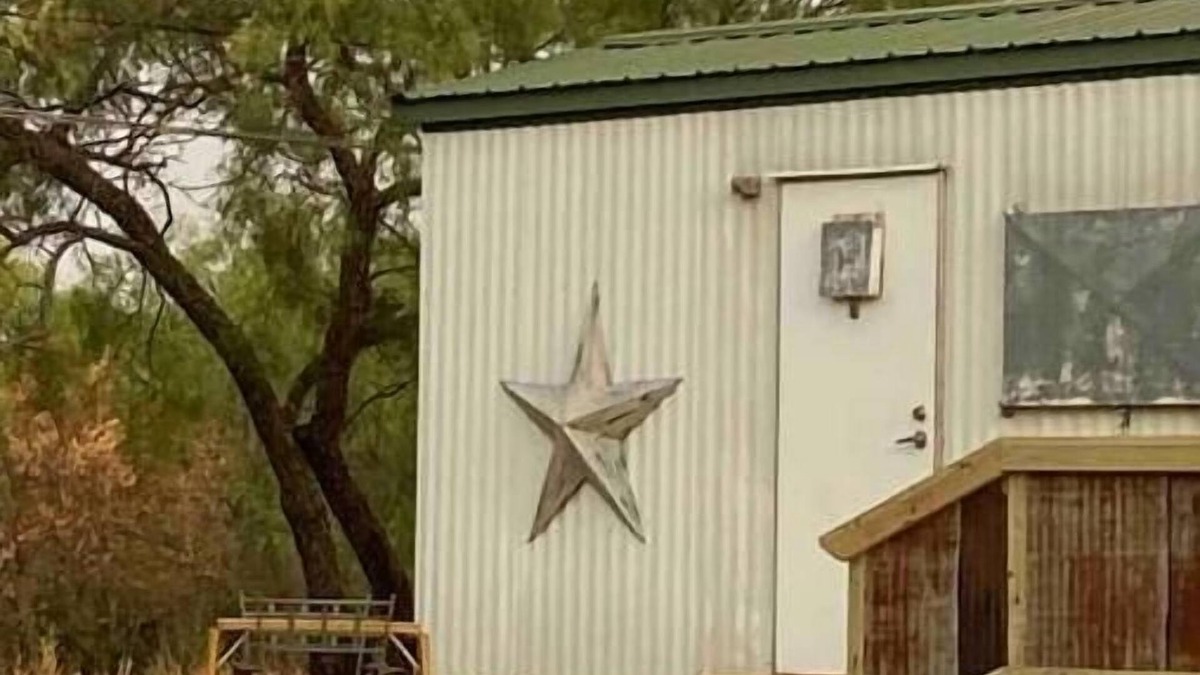 Brady Cabin | Hunters’ Hide-Away Fishermen Too!