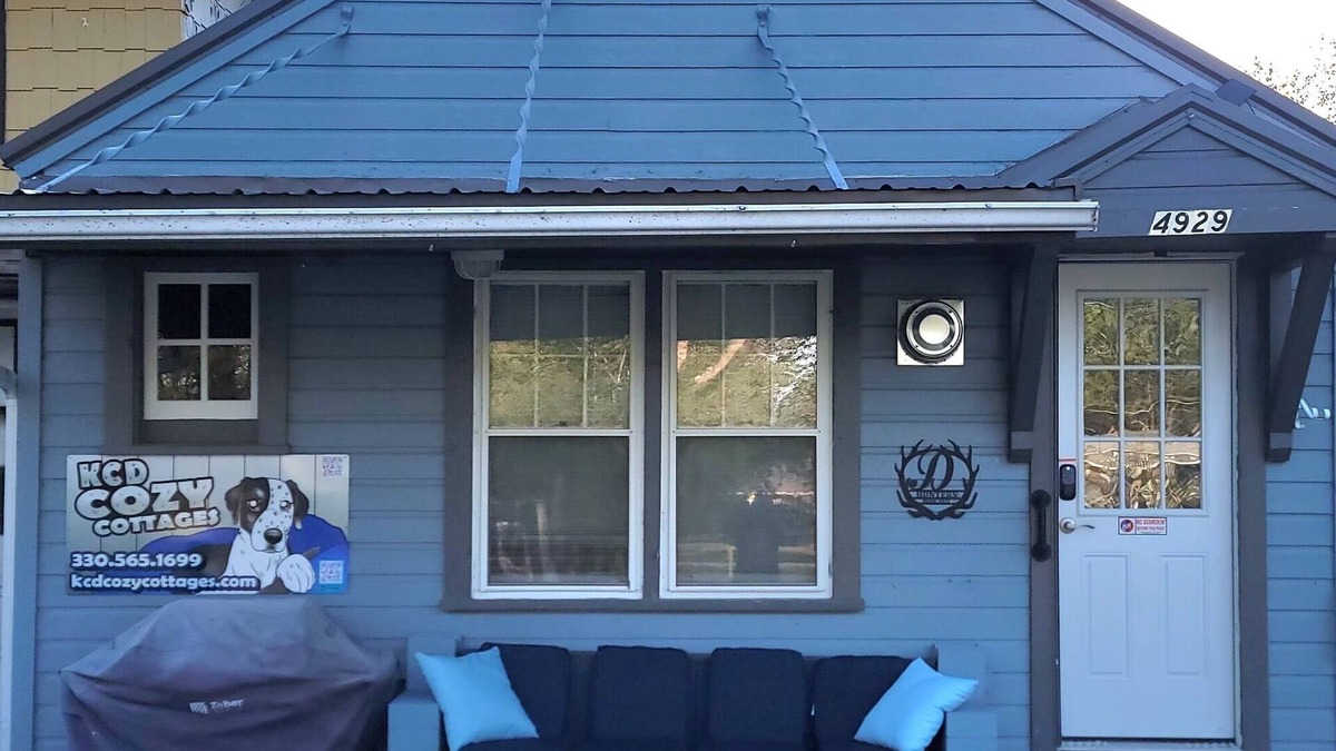 Geneva Cottage | "Hunter’s Hideout – A Rustic Cottage for Adventure & Relaxation"