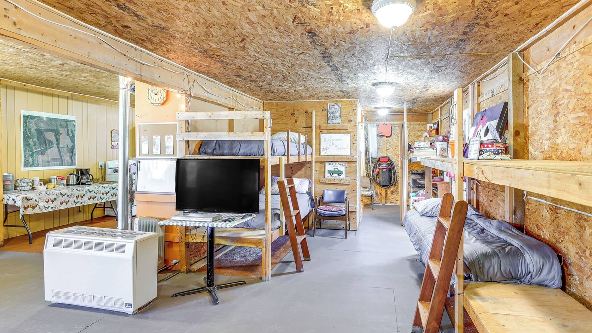 Hesperus Apartment | 'Hunting Cabin' in Hesperus: Quiet & Rural Setting