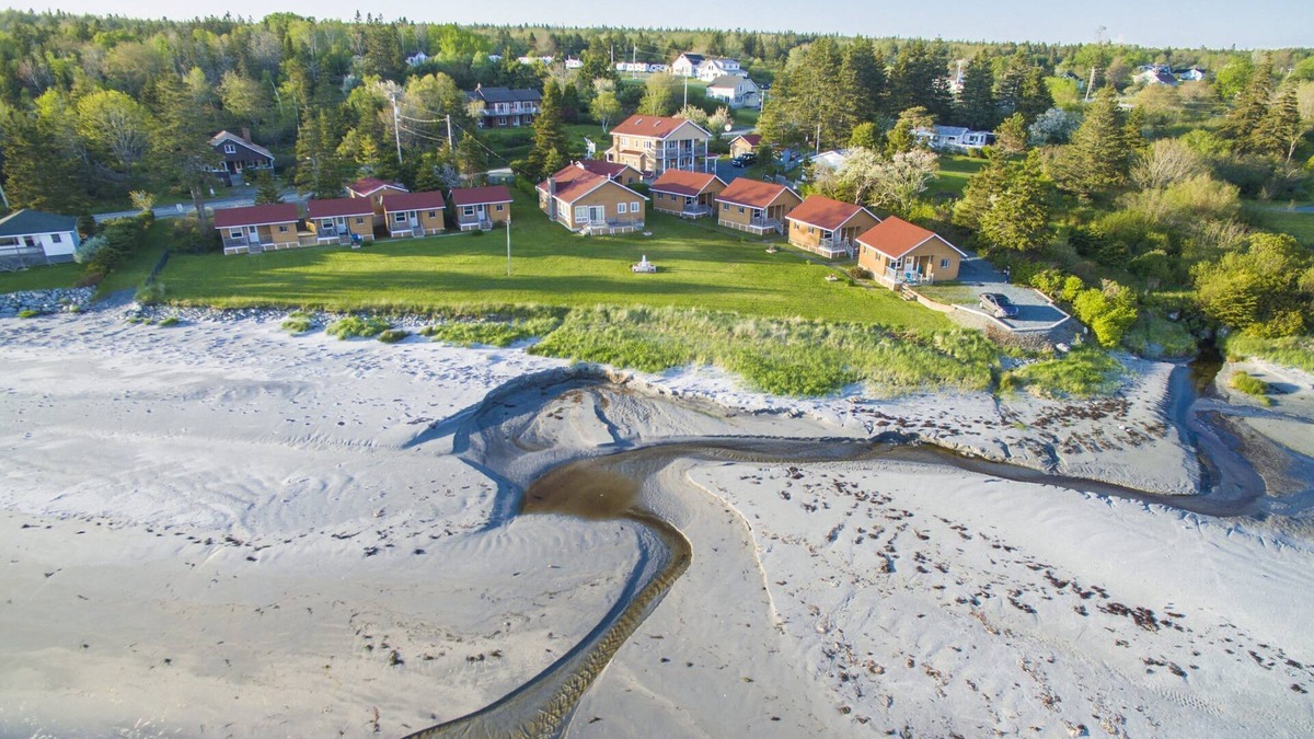 Hunts Point Cabin | Hunts Point 2-Bed Coastal Retreat - Cottage # 9