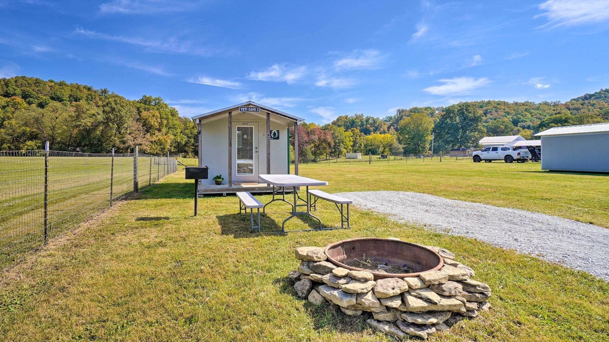 Winona Apartment | Huntsville Cabin w/Fire Pit, ATV Authorized Route
