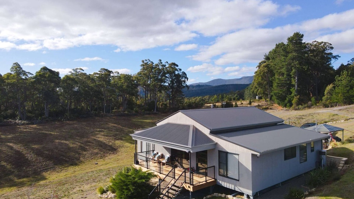 Cradoc House | Huon Heights Hideaway at Cygnet Coast