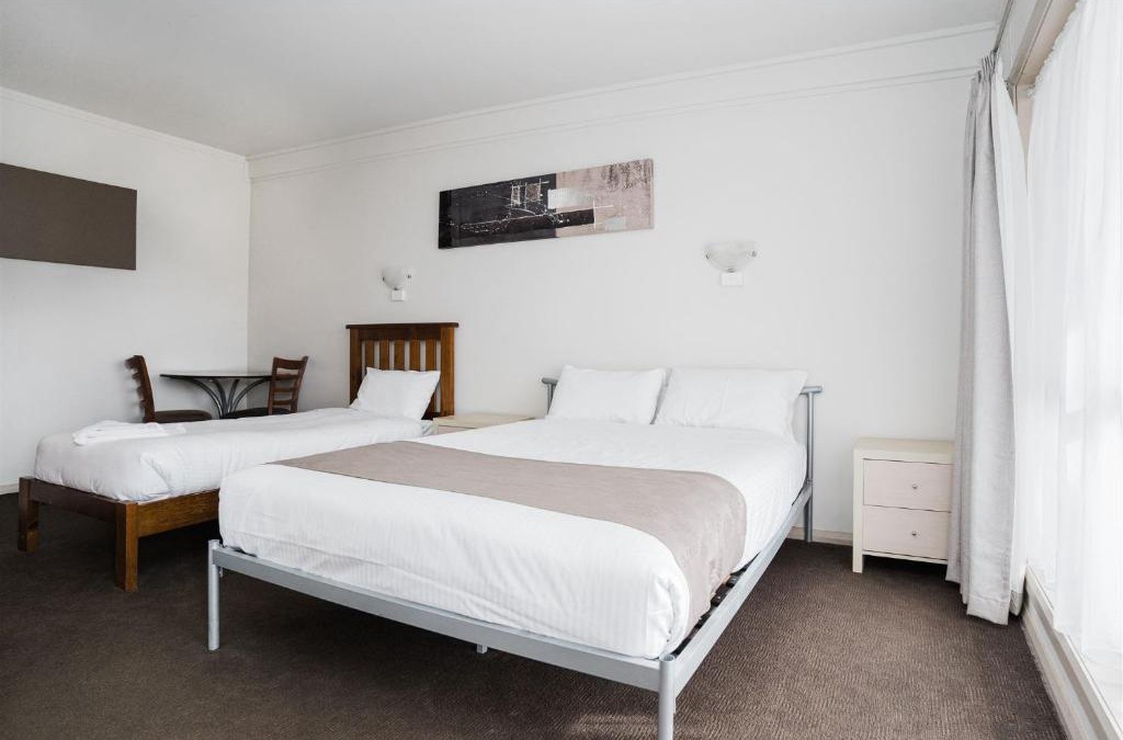 Kyabram Hotel | Hurley's Bar & Bistro