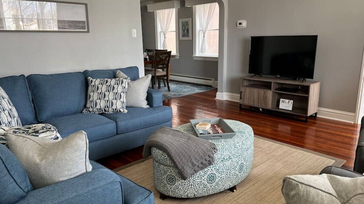 Sheboygan House | Huron Ave · Spacious & Peaceful Home in the heart of Sheboygan