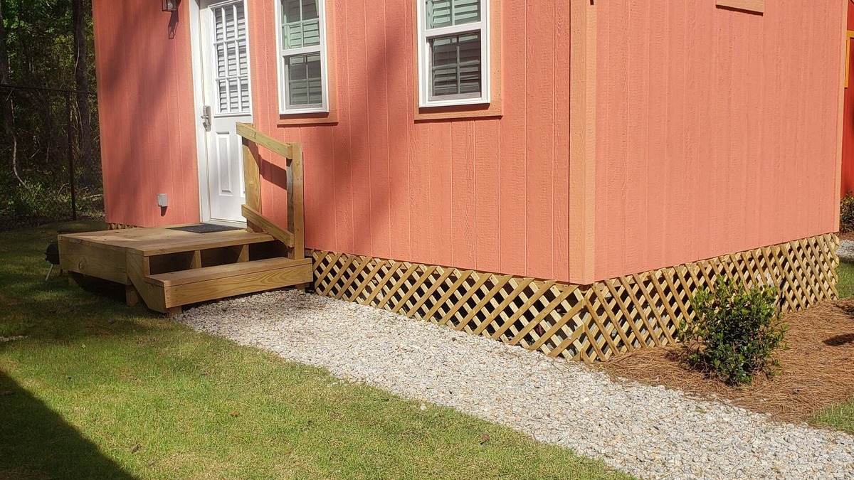 Auburn Cabin | Hurricane- Cozy Tiny House 9 miles to AUBURN AL & Jordan Hare Stadium