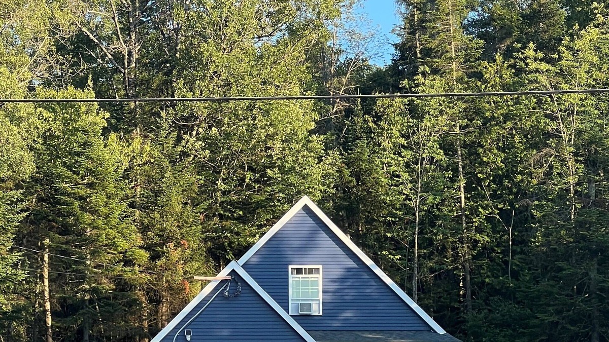 Glover House | Hurry only 3 weeks left in July