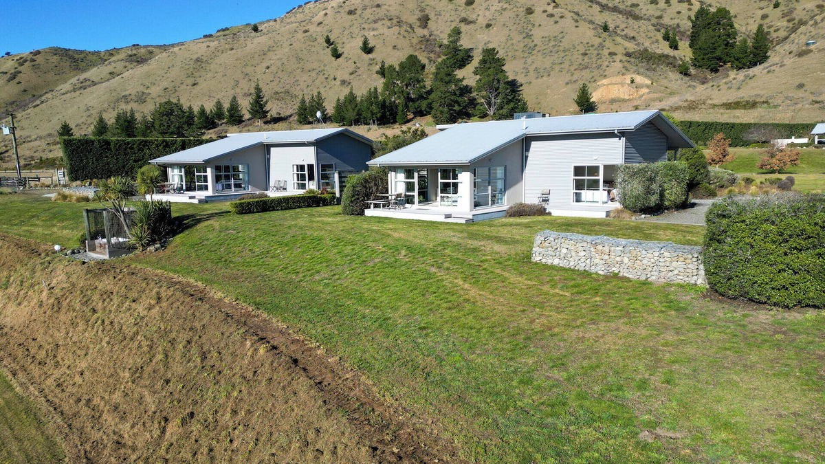 Hurunui House | Hurunui River Retreat - Flax Cottage