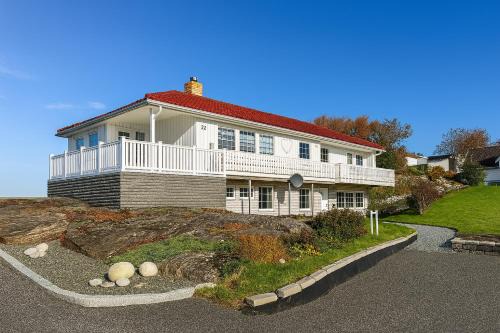 Bud Villa | Hus med panoramutsikt i Bud