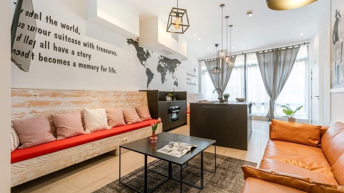 Ieper Apartment | Huswell - Colorful apartment in the center of Ypres