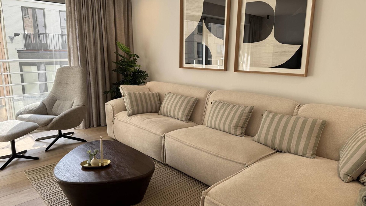 Heist Apartment | Huswell - Modern Seaside Escape | Steps to Beach