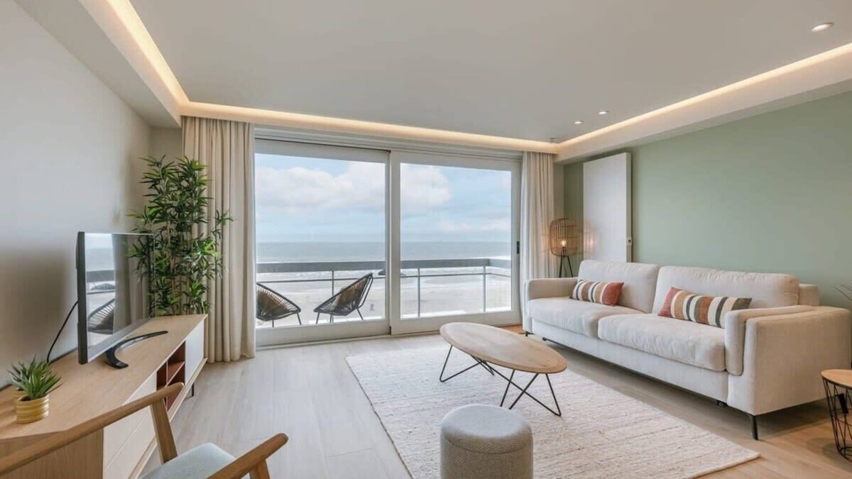 Middelkerke Apartment | Huswell - Pleasant apartment with frontal sea view