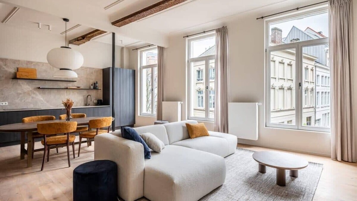 Kunstenkwartier Apartment | Huswell - Posh apartment with city view