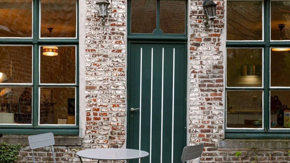 Heilig Kerst Apartment | Huswell - Retro apartment with cozy city garden