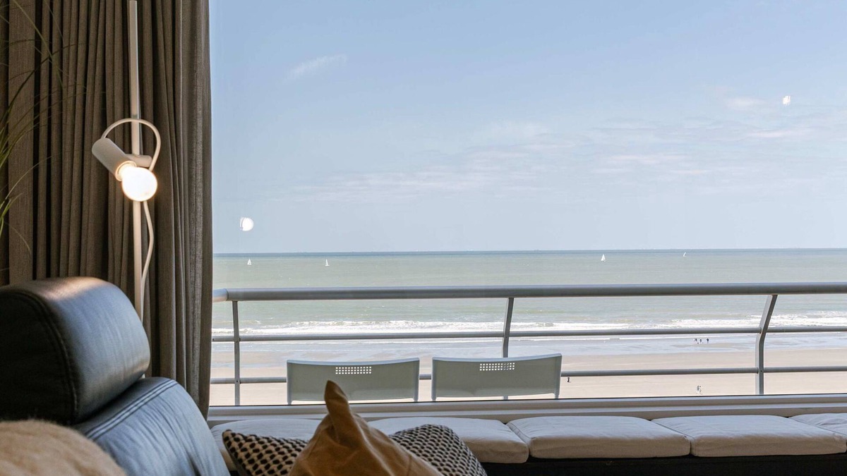 Nieuwpoort-Bad Apartment | Huswell - Seafront Appartment With Stunning Views