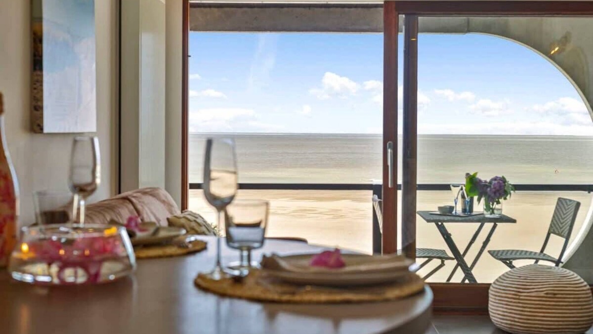 Heist Apartment | Huswell - Studio with great sea view on terrace
