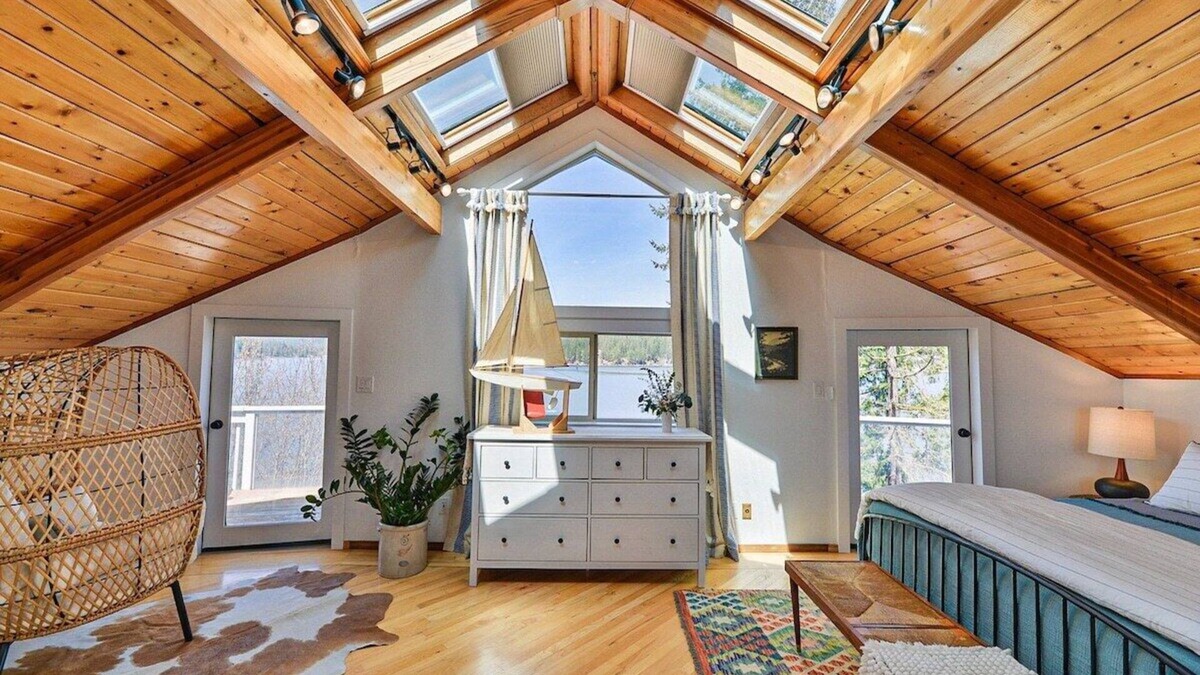 Newman Lake House | Huvila Haven Lake Front Home with Dock and Hot Tub