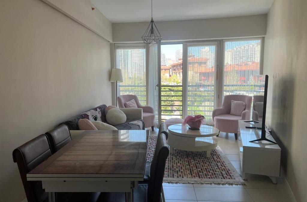 Kucukcekmece Apartment | Huzur Dolu Pembe Dairemiz