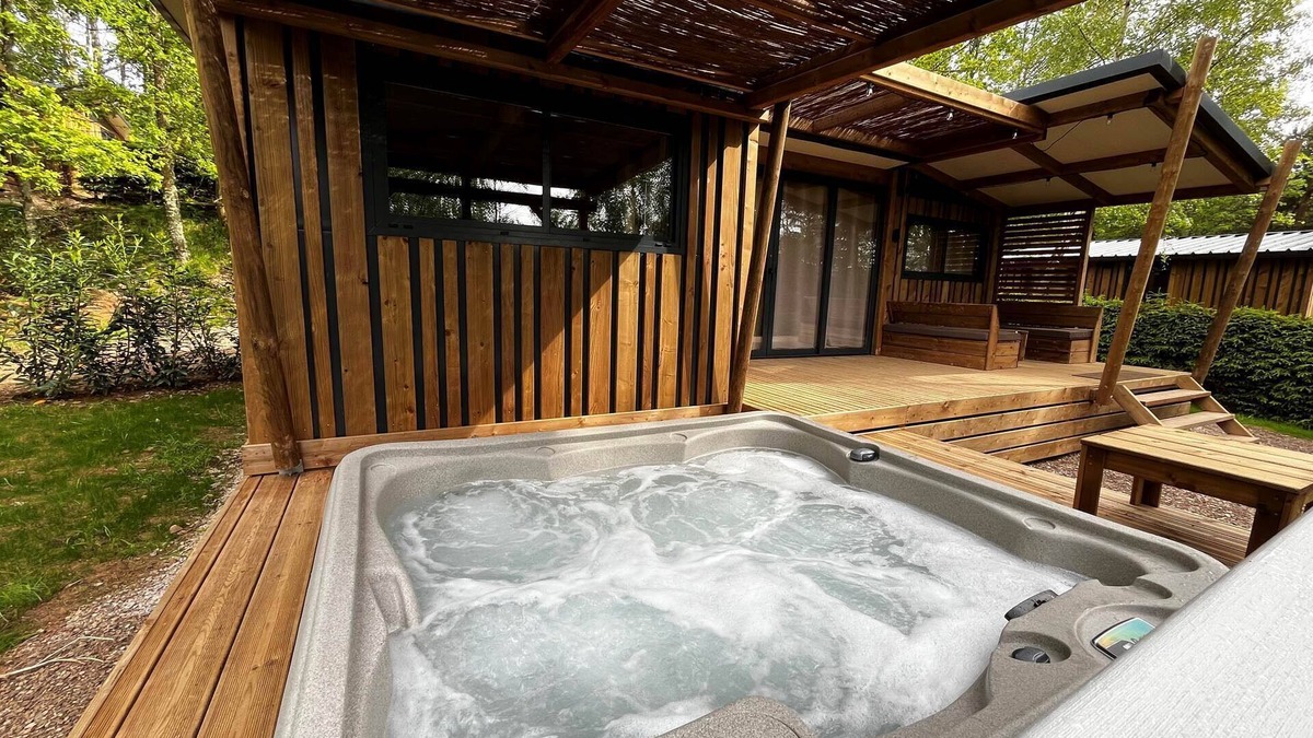 Anould Ski Chalet | HY Lødge Spa n°8 XL - 5 people: Chalet rental in the Vosges for an unforgettable stay