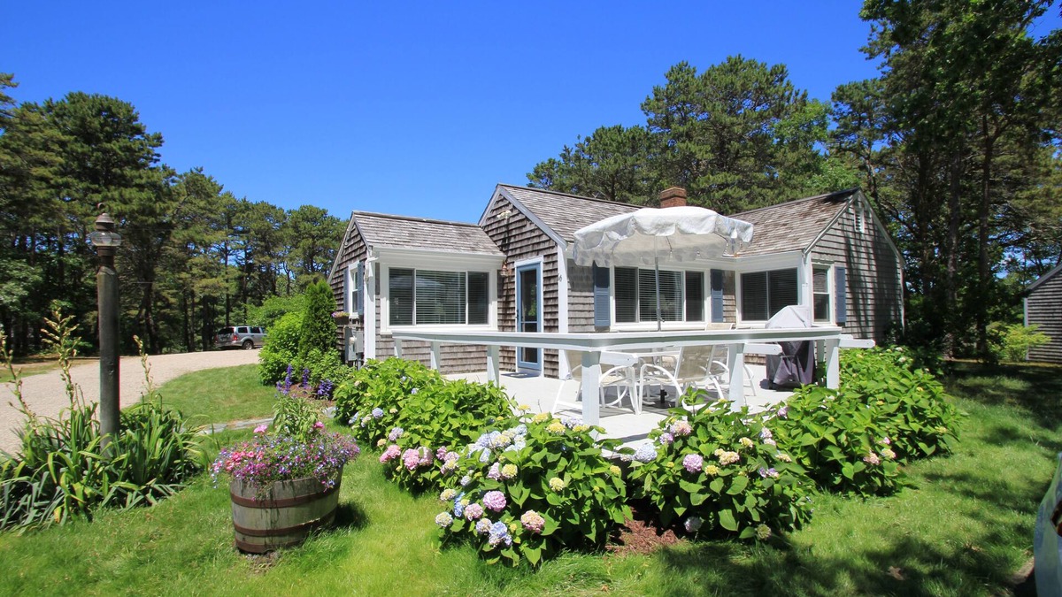 Hyannis Port House | Hyannis Port 2BR Cottage. Partial ocean view! Private footpath to 2 Beaches!