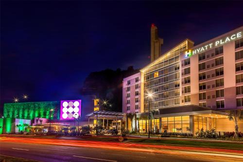 Pajaros Hotel | Hyatt Place Bayamon