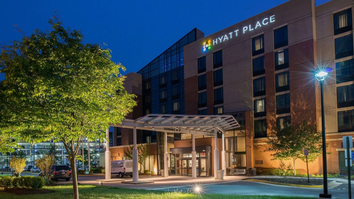 Herndon Hotel | Hyatt Place Herndon Dulles Airport East