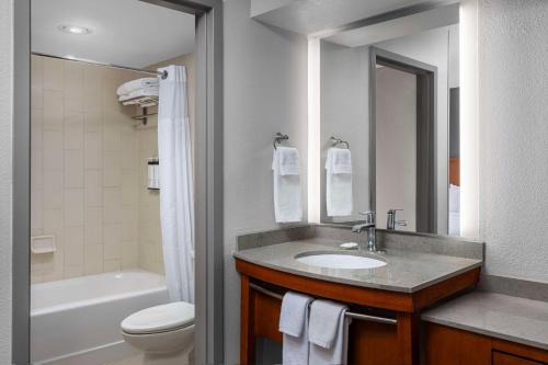 Potomac Falls Hotel | Hyatt Place Sterling Dulles Airport North