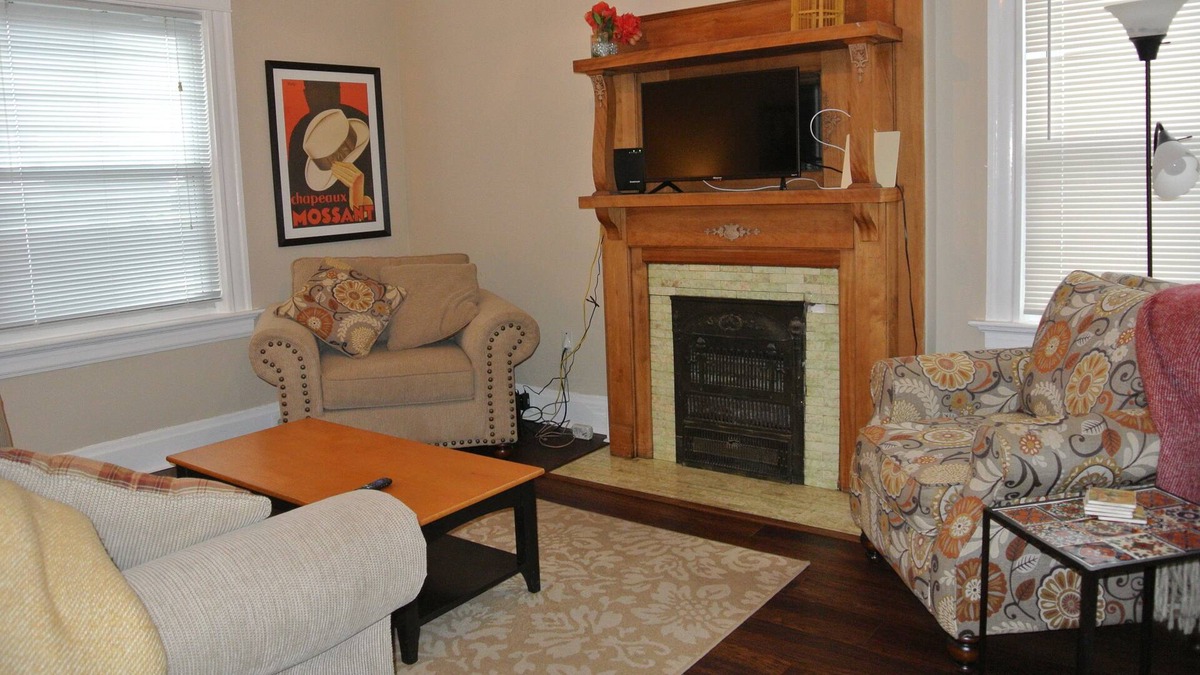 Hyde Park Apartment | Hyde Park Square Gem, Cincinnati, Ohio