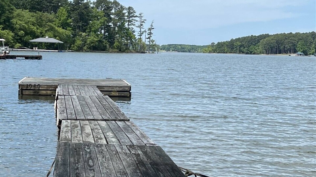 Boydton House | Hydrangea Cottage at Kerr Lake