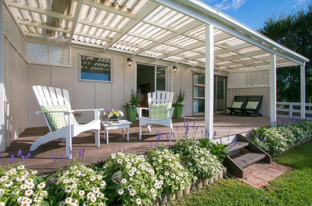 Athenree House | Hydrangea Cottage