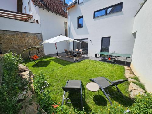 Hoffenheim Apartment | Hygge Home - mit Garten und Stellplatz für Feriengäste-, Monteure/Netflix/10 min. zur Sinsheim Therme und zur Autobahn