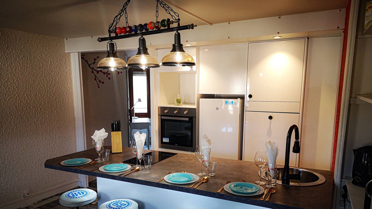 Epinal Condo | Hyper center, T3 crossing, exceptional view of the castle and the Moselle.