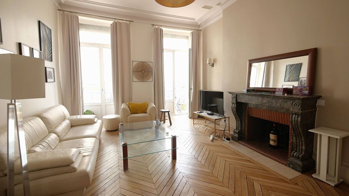 Downtown Angers Apartment | Hyper Centre, Grand Appartement Haussmannien 5 Chambres