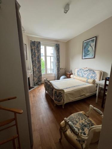 Blatin House | HYPER CENTRE ,jolie chambre climatisée avec PARKING SECURISE gratuit