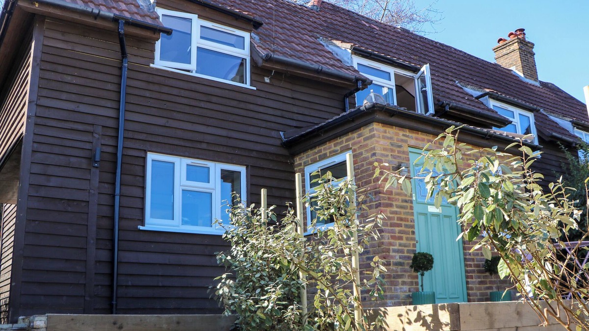 Forest Row Cottage | HYRST RISE, pet friendly, character holiday cottage in Forest Row